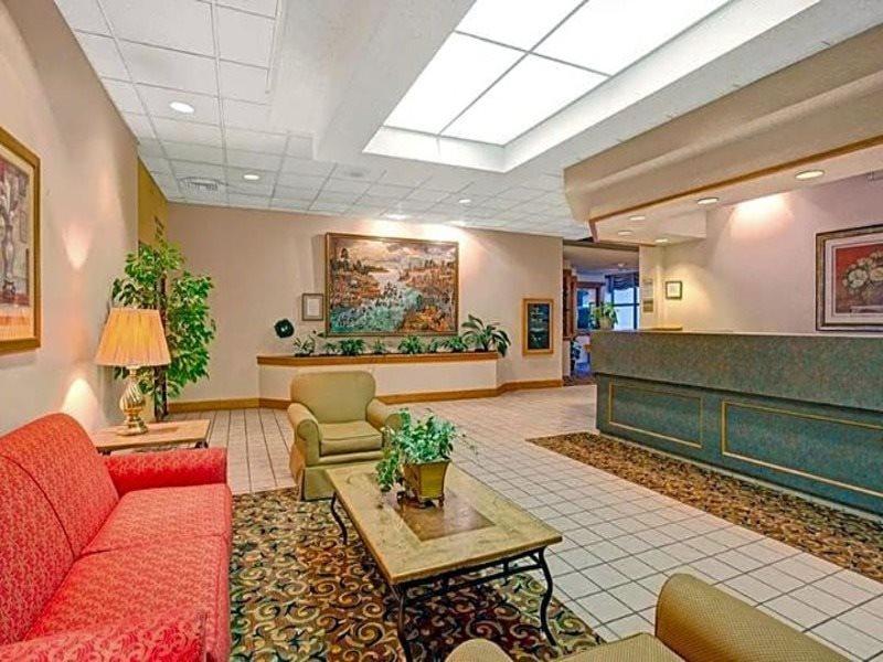 Days Inn Lake Norman Cornelius Εξωτερικό φωτογραφία