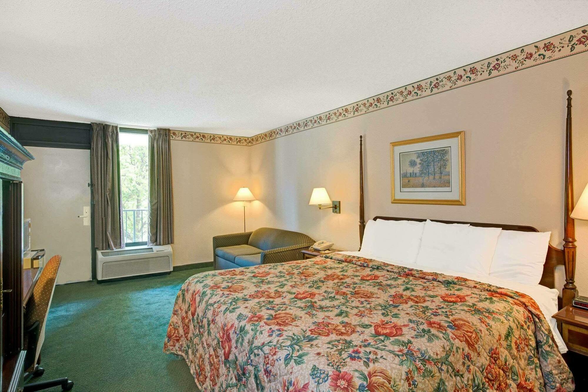 Days Inn Lake Norman Cornelius Εξωτερικό φωτογραφία